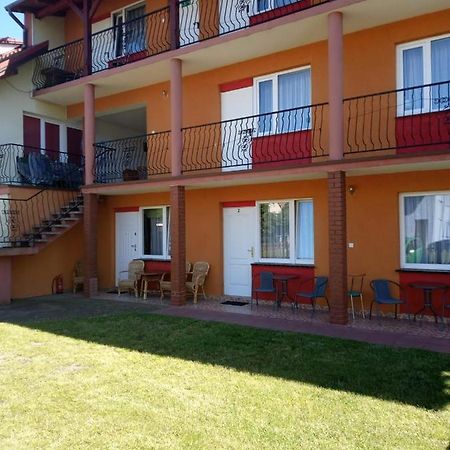 Pokoje Goscinne Tomasz Międzywodzie Exterior foto